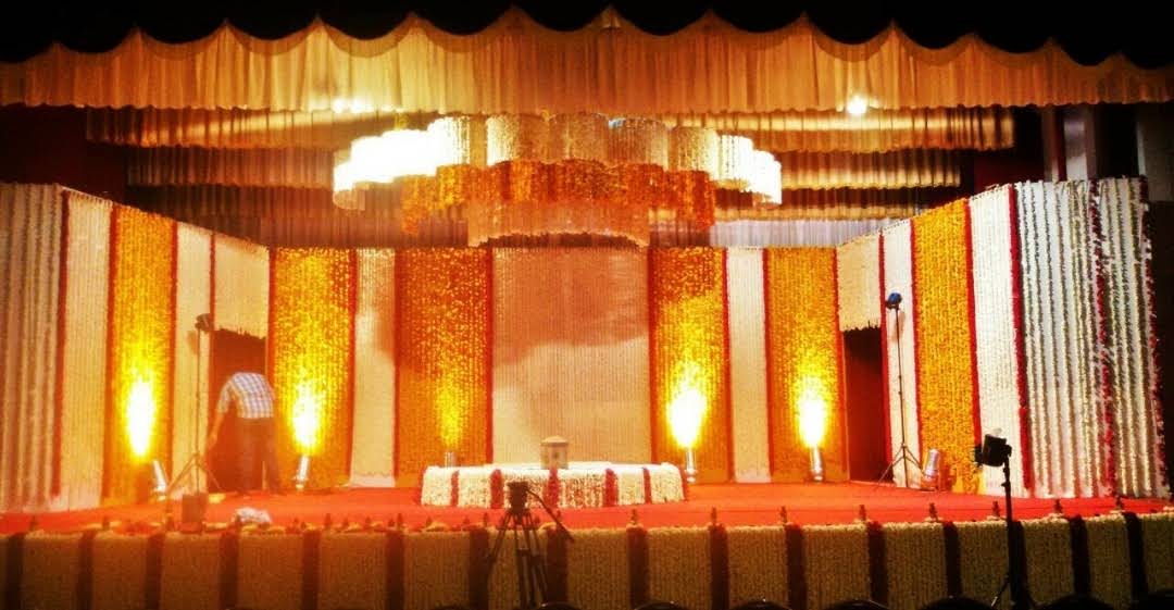 Joyful Guruvayur wedding celebration with family